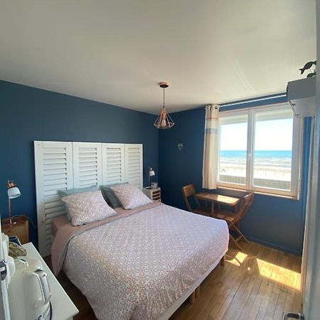 Chambre D'Hotes "Lumiere Du Cap" Vue Mer Barneville-Carteret Kültér fotó