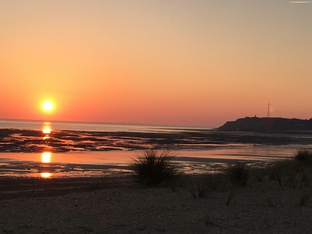 Chambre D'Hotes "Lumiere Du Cap" Vue Mer Barneville-Carteret Kültér fotó